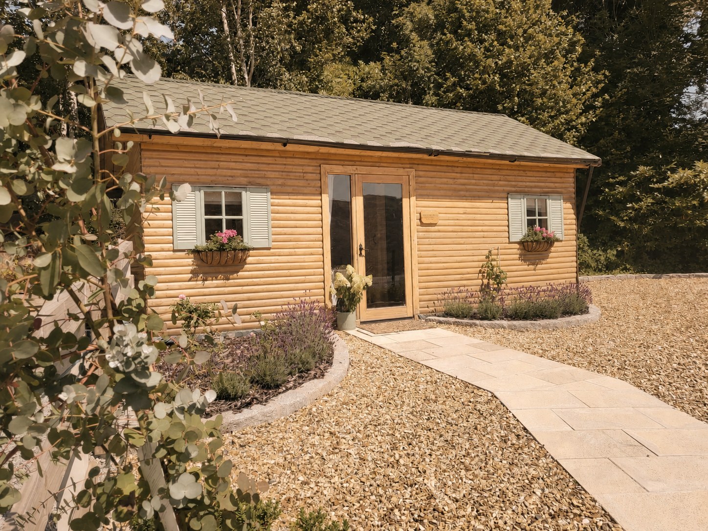 Rustling Rose Retreat cabin in the Northern Ireland countryside